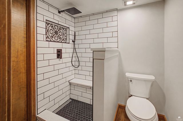 3024 Briaroak Road, Manhattan, KS 66502