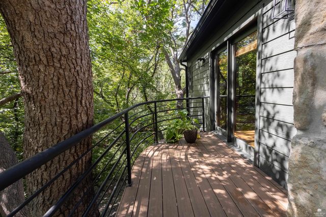 3024 Briaroak Road, Manhattan, KS 66502