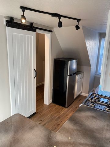 1000 6th Street, Beaver, PA 15009
