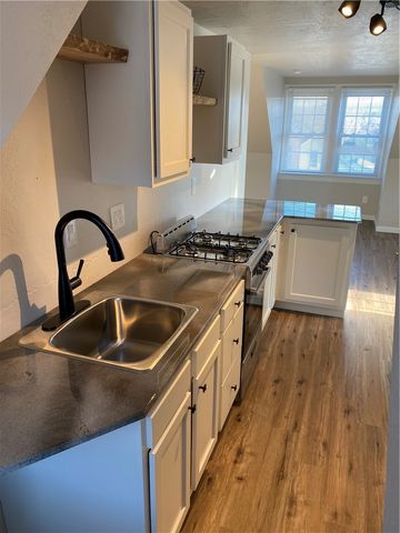 1000 6th Street, Beaver, PA 15009