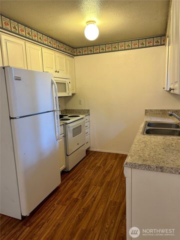 11716 90th Avenue E, Puyallup, WA 98373