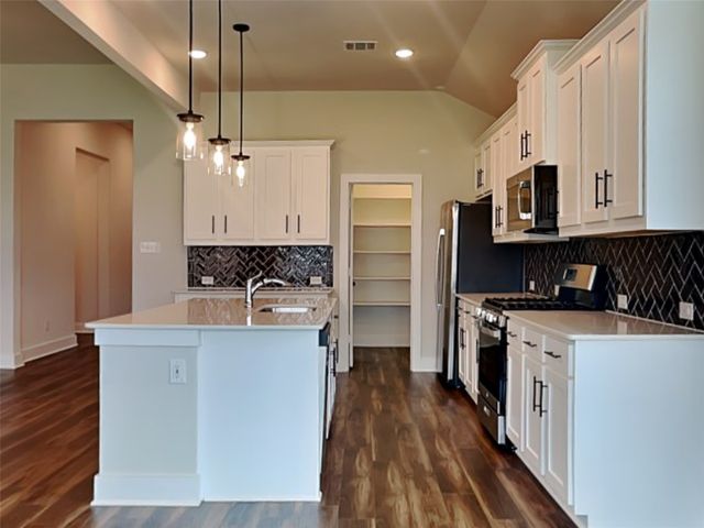 606 Taylor Drive, Fate, TX 75087