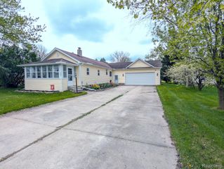 2278 Chapin Street, Grand Blanc Charter Township, MI 48439