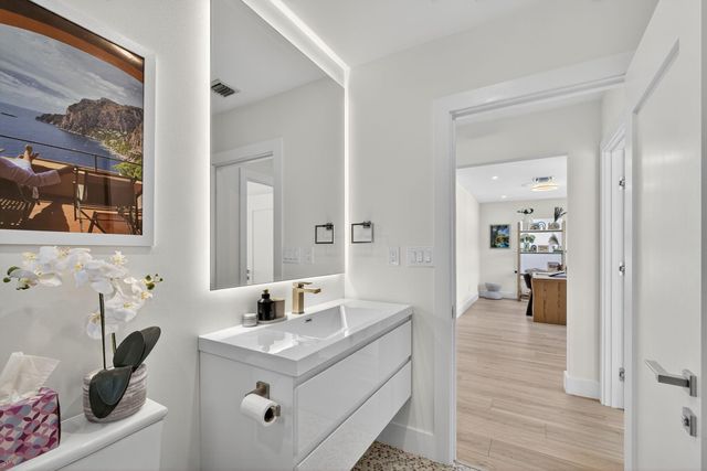 520 36th Street, West Palm Beach, FL 33407