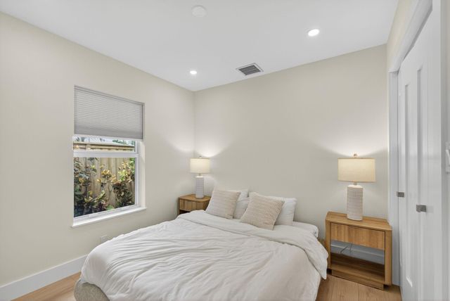 520 36th Street, West Palm Beach, FL 33407