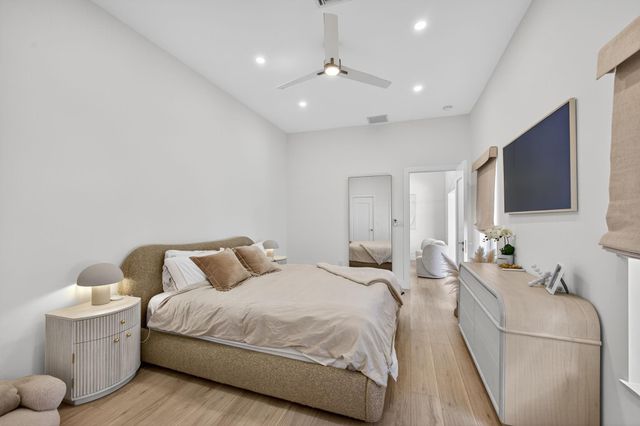 520 36th Street, West Palm Beach, FL 33407