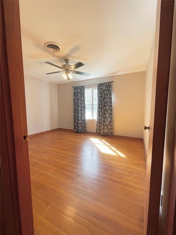 1004 Elm, Sweeny, TX 77480