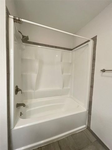 1004 Elm, Sweeny, TX 77480