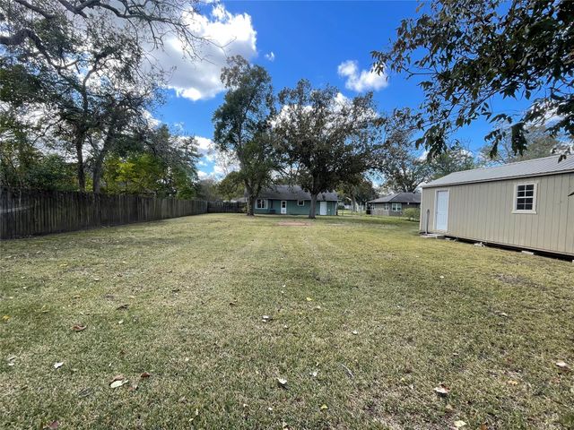 1004 Elm, Sweeny, TX 77480