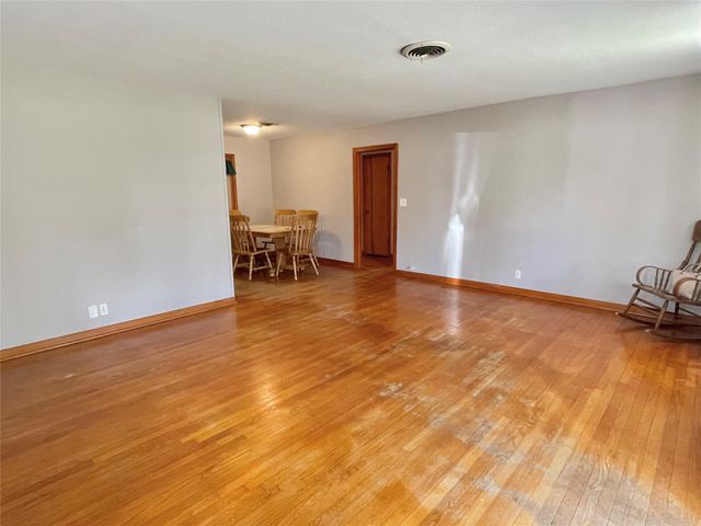 1004 Elm, Sweeny, TX 77480