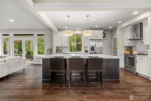 9811 Ridgeway Drive, Gig Harbor, WA 98332