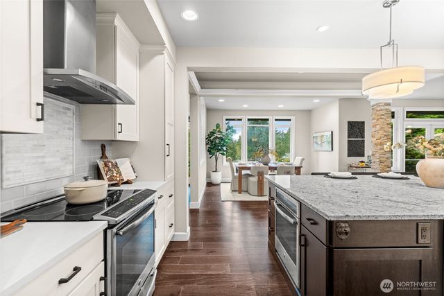 9811 Ridgeway Drive, Gig Harbor, WA 98332