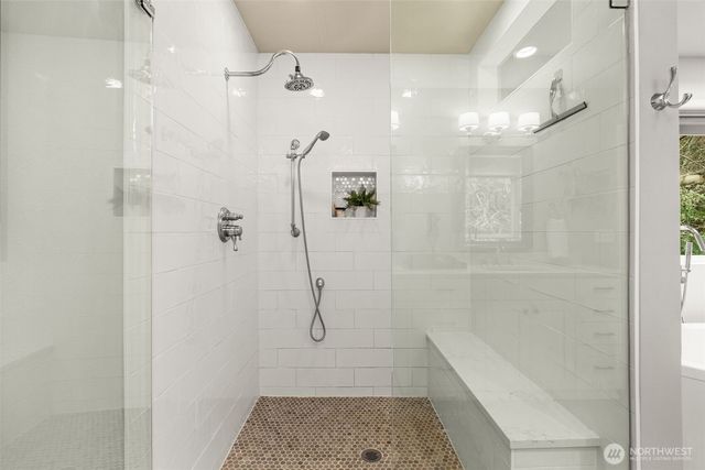 9811 Ridgeway Drive, Gig Harbor, WA 98332