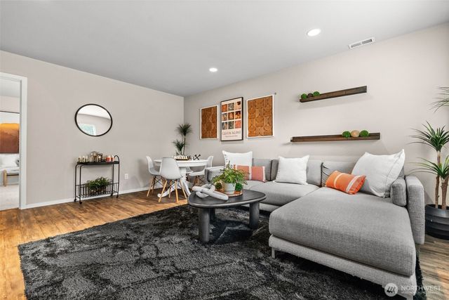 9811 Ridgeway Drive, Gig Harbor, WA 98332