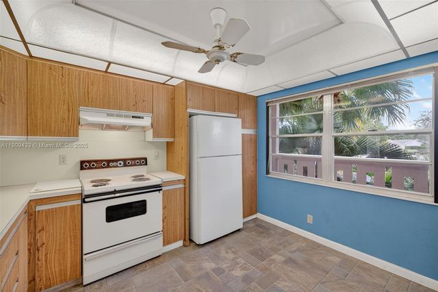 2005 Granada Dr N2, Coconut Creek, FL 33066