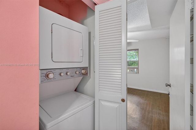 2005 Granada Dr N2, Coconut Creek, FL 33066