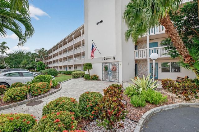 2005 Granada Dr N2, Coconut Creek, FL 33066