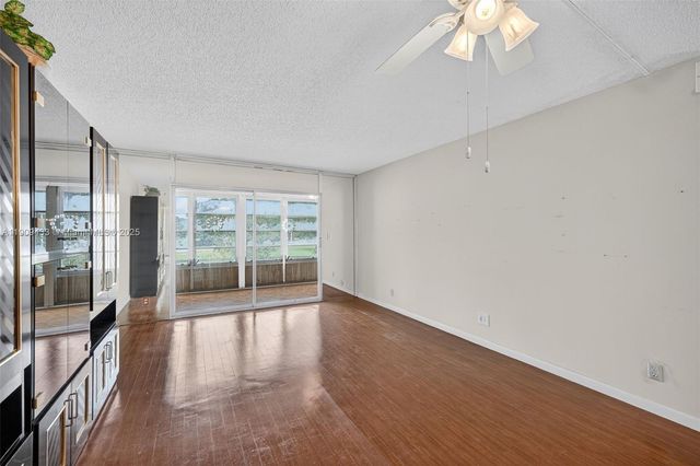 2005 Granada Dr N2, Coconut Creek, FL 33066