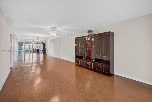 2005 Granada Dr N2, Coconut Creek, FL 33066