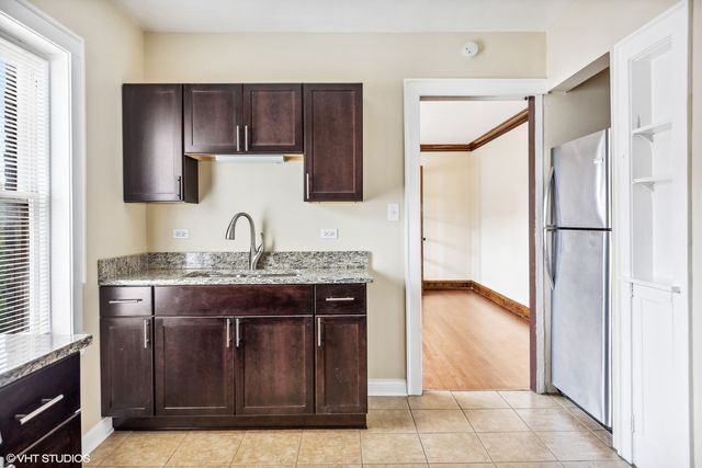 1522 N Austin Boulevard 2, Oak Park, IL 60302