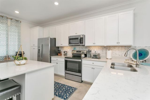 18028 GAWTHROP DRIVE 403, Bradenton, FL 34211