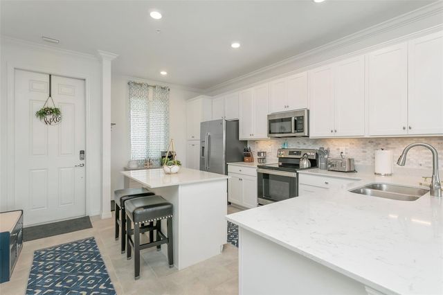 18028 GAWTHROP DRIVE 403, Bradenton, FL 34211