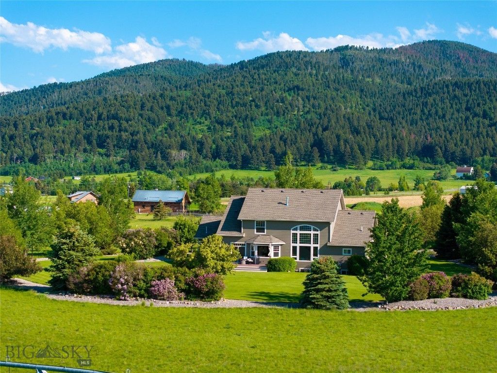 135 Hyalite View, Bozeman, MT 59718