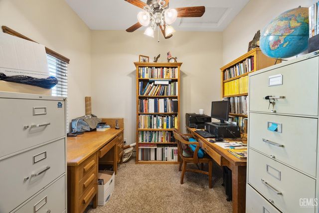 434 Bella Posta Drive, Bakersfield, CA 93308