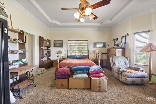 434 Bella Posta Drive, Bakersfield, CA 93308