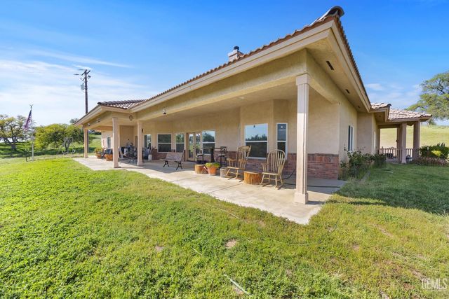 434 Bella Posta Drive, Bakersfield, CA 93308