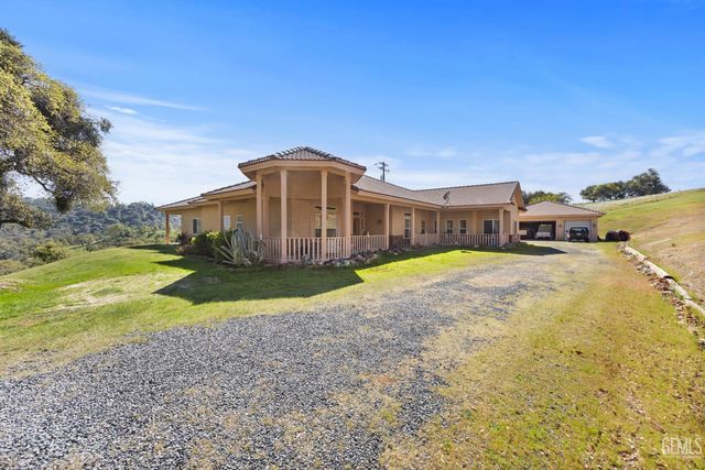 434 Bella Posta Drive, Bakersfield, CA 93308