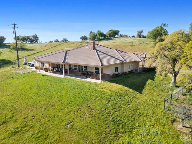 434 Bella Posta Drive, Bakersfield, CA 93308