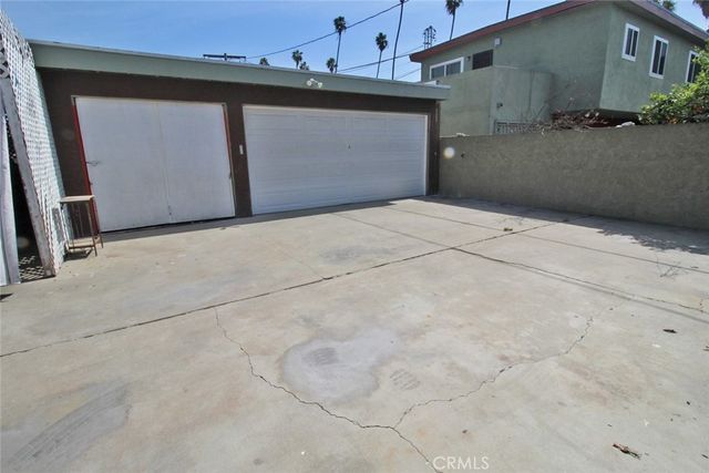 414 E 98th Street B, Inglewood, CA 90301