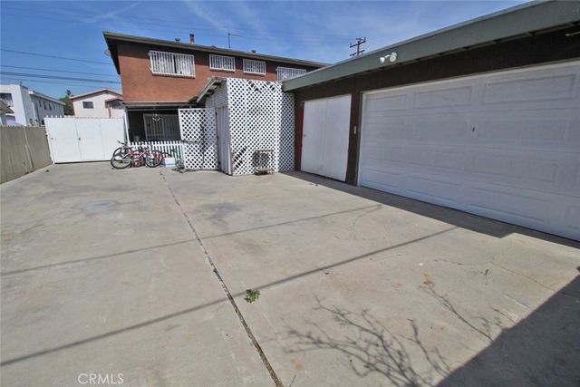 414 E 98th Street B, Inglewood, CA 90301