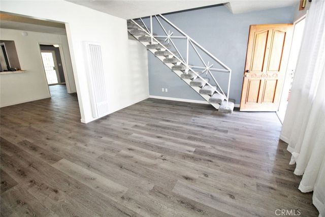 414 E 98th Street B, Inglewood, CA 90301