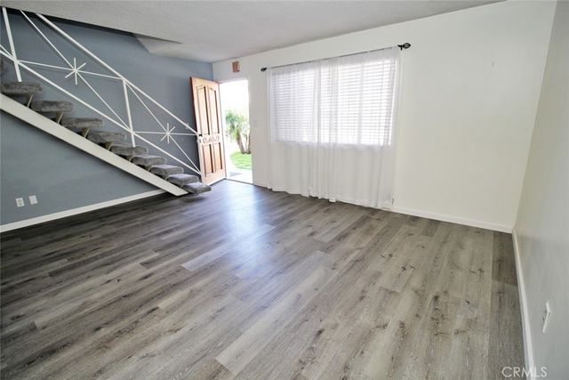 414 E 98th Street B, Inglewood, CA 90301