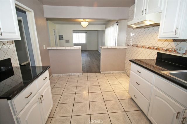 414 E 98th Street B, Inglewood, CA 90301