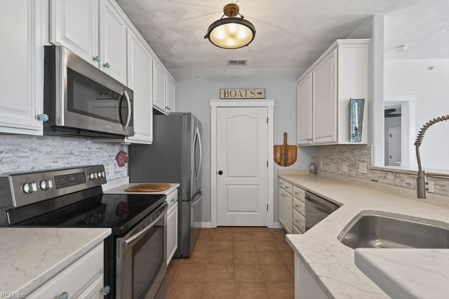 305 Troon CT, Cape Charles, VA 23310