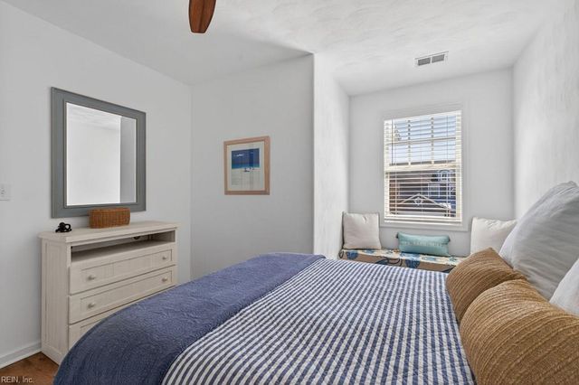 305 Troon CT, Cape Charles, VA 23310