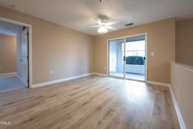 1901 Falls Landing Drive 104, Raleigh, NC 27614