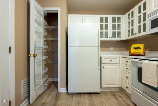 1901 Falls Landing Drive 104, Raleigh, NC 27614