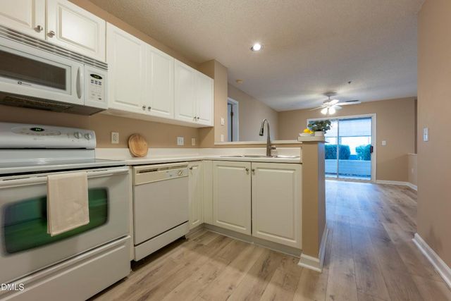 1901 Falls Landing Drive 104, Raleigh, NC 27614