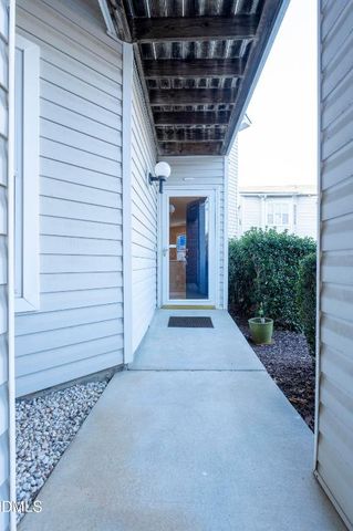 1901 Falls Landing Drive 104, Raleigh, NC 27614