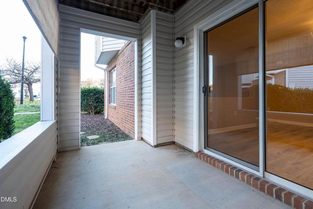 1901 Falls Landing Drive 104, Raleigh, NC 27614