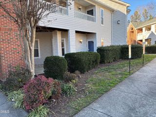 1901 Falls Landing Drive 104, Raleigh, NC 27614