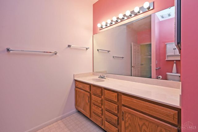 704 Traverse Creek Drive, Miami Twp, OH 45150