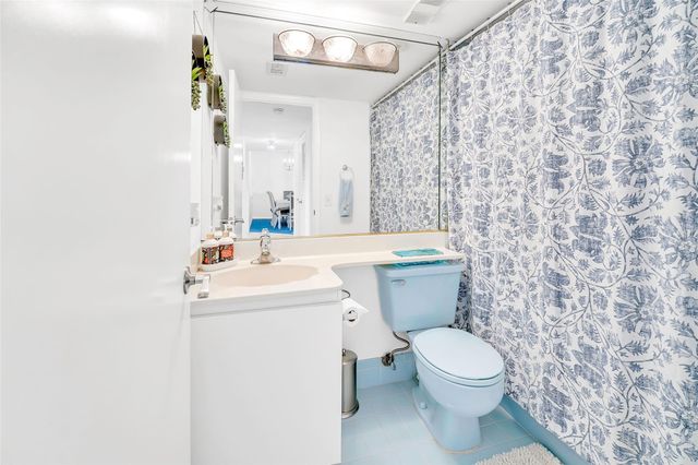 4975 E Sabal Palm Boulevard 408, Tamarac, FL 33319