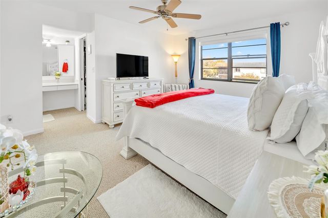 4975 E Sabal Palm Boulevard 408, Tamarac, FL 33319