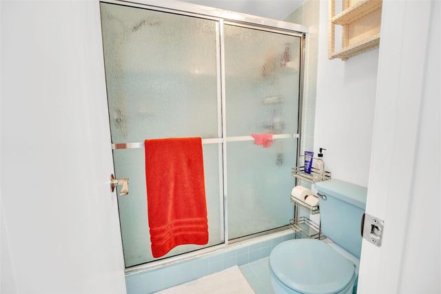 4975 E Sabal Palm Boulevard 408, Tamarac, FL 33319