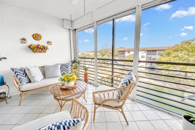 4975 E Sabal Palm Boulevard 408, Tamarac, FL 33319